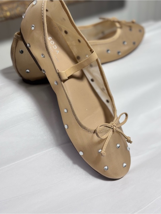 Shoes - Nude ballet flats with gemstones